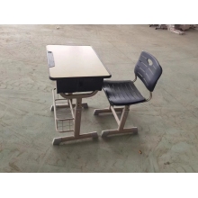 学生课桌椅